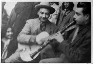 Django Reinhardt avec Gerard Leveque - messe 1944 - Photos Django JMP Messe Gerard Leveque - IMG_2748