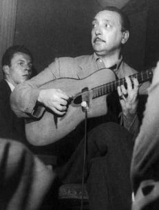 Django Reinhardt au Club Saint-Germain 1951 - Django - Micro Selmer - Photo Détail