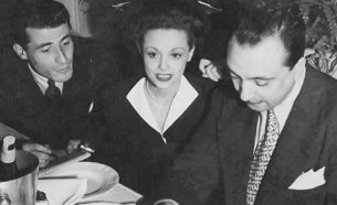 Django Reinhardt au restaurant avec couple Photo Détail